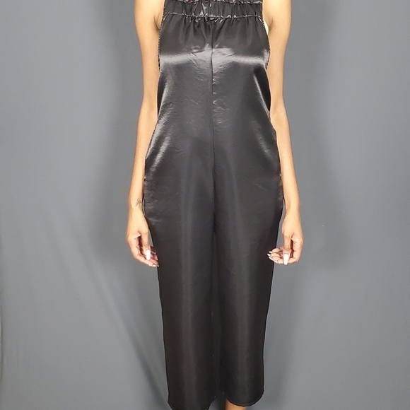 Urban Outfitters crop jumpsuit - Picture 2 of 5